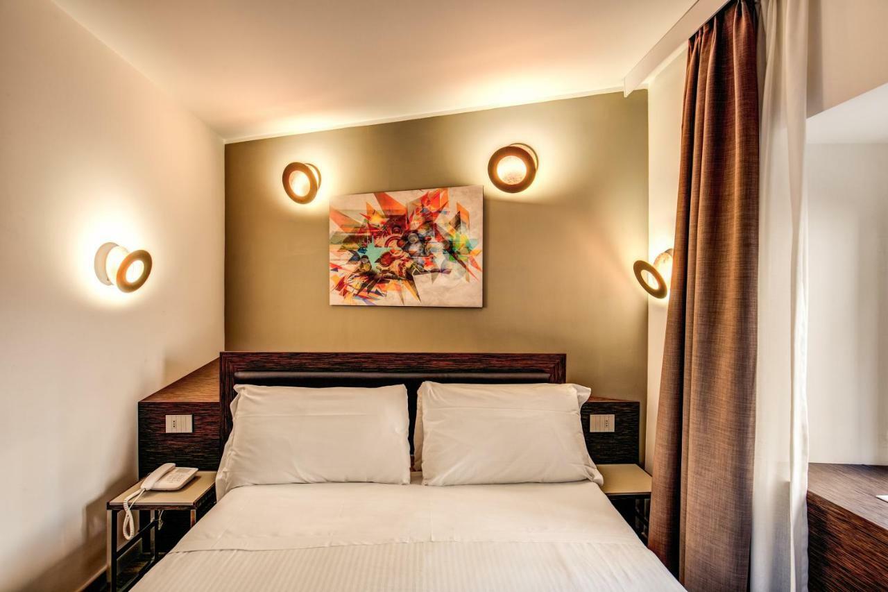 Al Manthia Hotel - Gruppo Trevi Hotels Rome Bagian luar foto